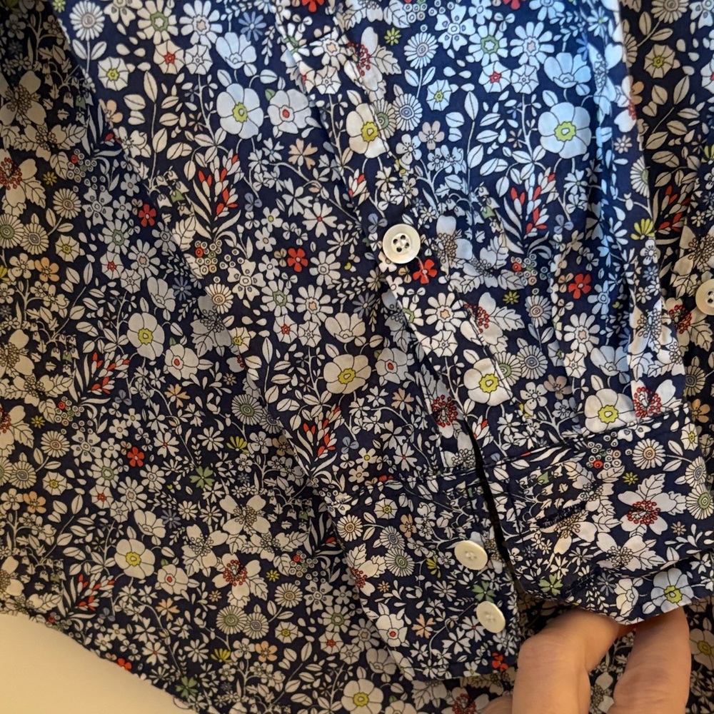 J. Crew Blue and White Floral Women’s Shirt - Picture 4 of 4